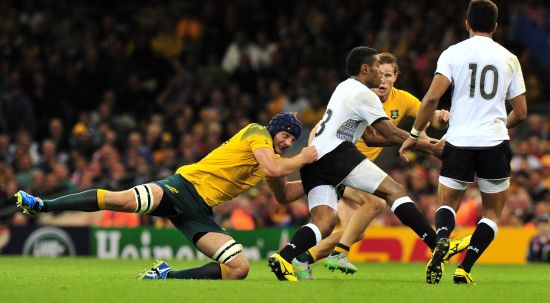 Mumm Fiji tackle std